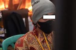 Sadis! Pria di Kuningan Siram Air Panas dan Bacok Kekasih Sesama Jenis karena Cemburu<