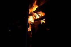 Pria Baru Keluar RSJ Bakar Rumah Sendiri di Samarinda, 2 Bangunan Ludes Dilalap Api<