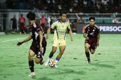 Persib Menang Dramatis di Kandang PSM, Gelar Super League Makin Dekat!
