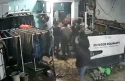 Brutal! Komplotan Pemuda Serang 3 Penjaga Rental Tenda di Gowa, Korban Trauma