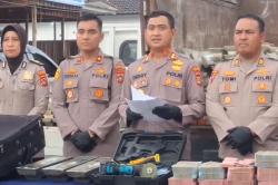 Komplotan Perampok Balok Timah Senilai Rp7 Miliar di Bangka Ditangkap Kurang dari 24 Jam<