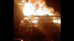 Kebakaran Hebat Kantor Bupati Bulungan, Sejumlah Ruangan Ludes Dilalap Api<
