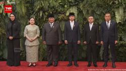 Momen Prabowo-Gibran dan Pimpinan DPR Berfoto Bersama jelang Sidang Paripurna