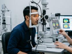Lasik Tidak Menyebabkan Katarak, Ini Penjelasan Dokter Mata