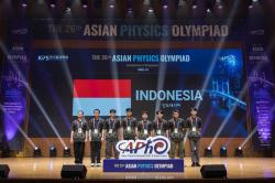 Bangga! Tim Olimpiade Fisika RI Raih 2 Emas dan 3 Perunggu, di Atas Jepang hingga Australia