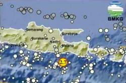 Gempa Bumi Hari Ini Guncang Malang Jatim, Cek Kekuatan Magnitudonya!
