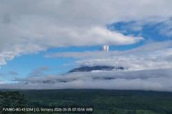 Gunung Semeru Meletus, Muntahkan Abu Vulkanis Setinggi 1.000 Meter