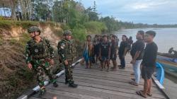 OPM Kembali Berulah, TNI Evakuasi Puluhan Pendulang Emas dari Awimbon ke Boven Digoel