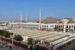 Imam Masjid Nabawi Syekh Ali Hudhaifi Sampaikan Khotbah Arafah 2026, Disiarkan dalam 35 Bahasa