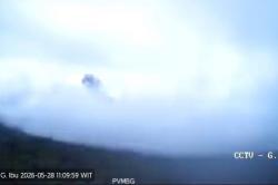 Gunung Ibu Erupsi Hari Ini, Muntahkan Abu Vulkanis Setinggi 400 Meter