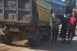 Kecelakaan Maut Dump Truk Tabrak Motor di Muaro Jambi, 4 Orang Sekeluarga Tewas