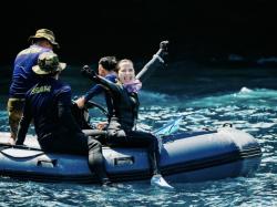 Bikin Kagum! Prilly Latuconsina Jadi Rescue Diver di Ajang Ekstrem Red Bull Cliff Diving