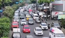 Ribuan Kendaraan Tinggalkan Bandung Hindari Puncak Arus Balik Libur Panjang