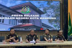 Kejari Hentikan Kasus Dugaan Korupsi Wawali Bandung Erwin, Status Tersangka Gugur