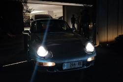 KPK Angkut Mobil Porsche hingga Moge usai Geledah Rumah Eks Wamen Imipas Silmy Karim