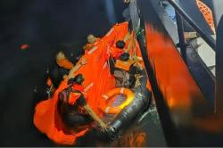 Kapal Kargo Golden Star 1 Berawak 9 WNI Tenggelam di Selat Singapura, 107 Kontainer Hanyut