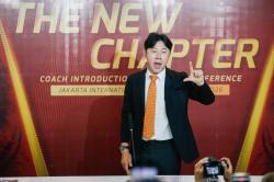 Ekspresi Shin Tae-yong Resmi Jadi Pelatih Persija Jakarta    