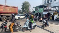 Pertamax Naik Jadi Rp16.250 per Liter, Antrean Pertalite Langsung Mengular