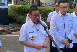 Pramono Ancam Blacklist Perusak Kabel Lift JPO Lenteng Agung