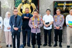 Hore! Polri Gelar Nobar Piala Dunia 2026 Gratis di Mabes hingga Polsek