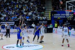 Wasit Asing Belum Jadi Obat di Playoffs IBL 2026, Satu Peluit Masih Bisa Ubah Nasib Pertandingan