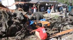 Truk Semen Rem Blong Hantam Tebing dan 3 Ruko di Bener Meriah, 1 Orang Tewas 1 Luka