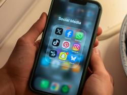 Daftar Medsos yang Dilarang untuk Anak-Anak di Inggris, TikTok hingga Instagram!