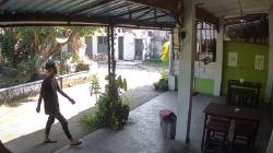 Kafe di Bangkalan Dibobol Maling Terekam CCTV, Pelaku Bawa Kabur Uang dan Tablet