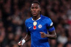 Cedera Tino Livramento Paksa Inggris Panggil Trevoh Chalobah ke Piala Dunia 2026