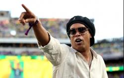Bukan Transfer Biasa, Ronaldinho Resmi Gabung Klub Divisi 3 Italia