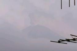 Gunung Semeru Erupsi Pagi Ini, Semburkan Abu Setinggi 1,2 Km