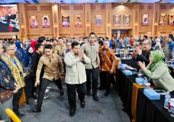 Prabowo Respons Usulan Tambahan Beasiswa Doktor untuk Dosen: Akan Kita Tindak Lanjuti