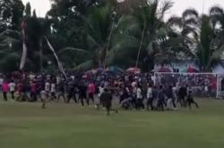 Viral Ricuh Laga Tarkam di Jember, Puluhan Penonton Keroyok Wasit usai Anulir Gol