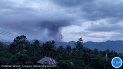 Gunung Dukono Erupsi, PVMBG Minta Warga Tidak Beraktivitas dalam Radius 4 Km