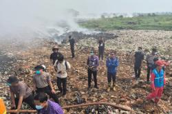 Pemkab Tangerang Tetapkan Status Tanggap Darurat Kebakaran TPA Jatiwaringin