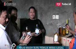 Bongkar Paksa Toko Kelontong, Petugas Sita Ribuan Botol Miras