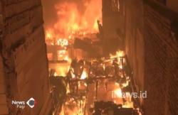 Puluhan Rumah Warga Tambora Ludes Terbakar, 25 Damkar Dikerahkan