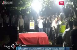 Tangisan Keluarga Iringi Pemakaman Aipda Denny Setiadi dan Iptu Yudi