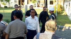 Jokowi Besuk Korban Ledakan Bom Gereja Surabaya di RS Bhayangkara