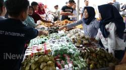 Berburu Takjil di Pasar Benhil