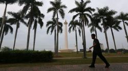 Asyiknya Ngabuburit di Taman Barat Monas