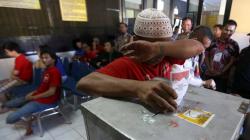 Pilgub Jatim, Tahanan Gunakan Hak Pilih di Polrestabes Surabaya