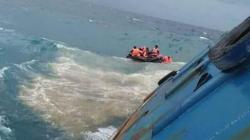 Foto Detik-Detik Kapal Feri Lestari Maju Tenggelam di Perairan Selayar