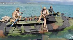 Prajurit Korps Marinir Indonesia dan Amerika Berlatih Evakuasi di Laut