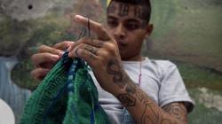 Anggota Geng Paling Ditakuti di Dunia Ini Ternyata Ahli Merajut