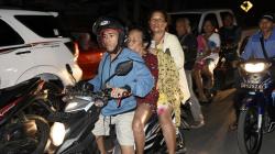 Gempa Lombok 7 SR, Warga Panik Berhamburan ke Jalan