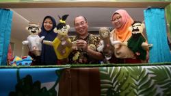 UM Surabaya Donasikan Mainan Edukatif untuk Anak Korban Gempa Lombok