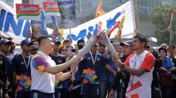 Indofood Ikut Meriahkan Pawai Obor Api Abadi Asian Games 2018
