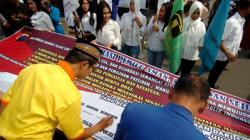 Parpol Peserta Pemilu 2019 Deklarasi Damai di Polres Tegal