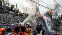Perjalanan KRL Terganggu Minggu Sore, Ini Penyebabnya
